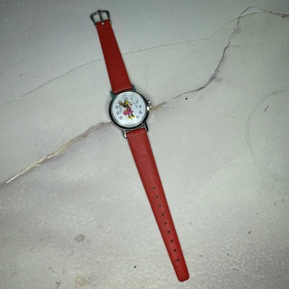 Vintage Wind Up Minnie Mouse Watch-WORKING​​